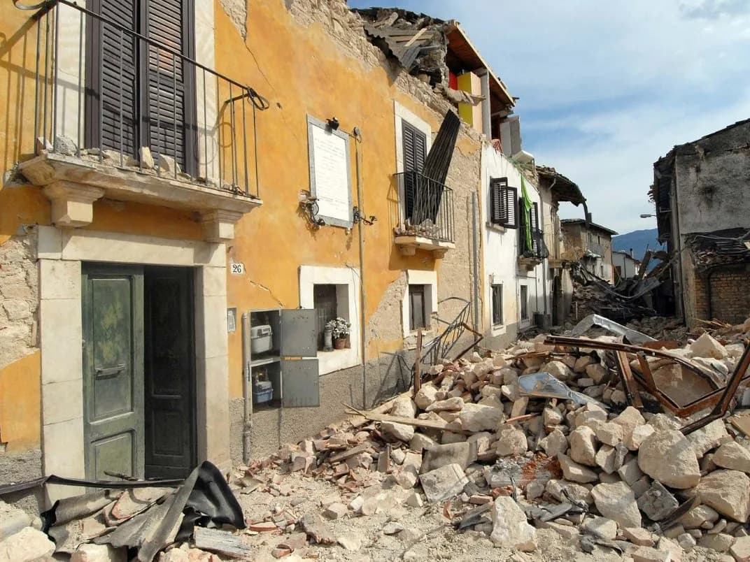 L'Aquila earthquake